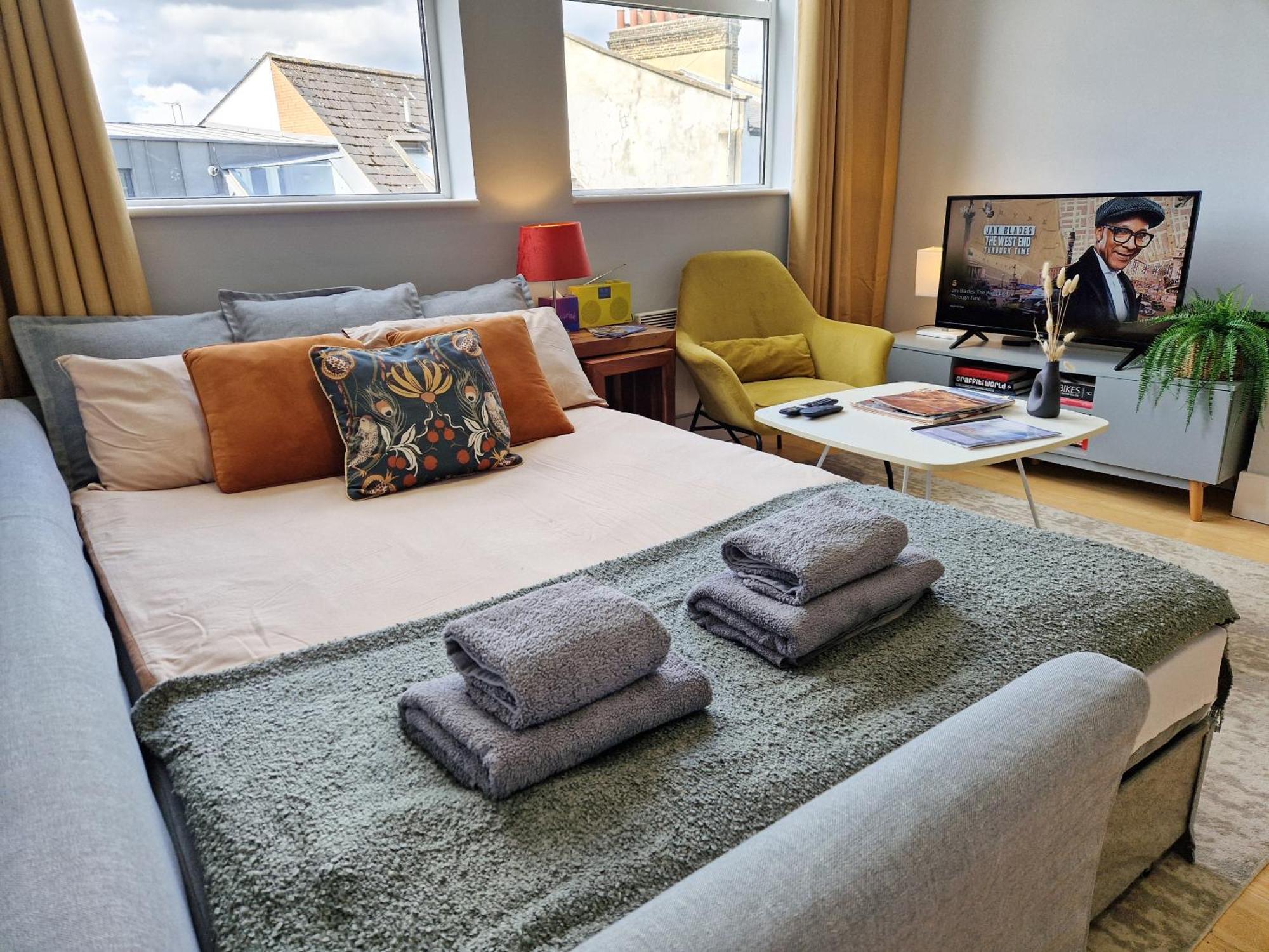 1-Bed Apartment, Close To Kensington Olympia With Free Wi-Fi & Netflix London Ngoại thất bức ảnh