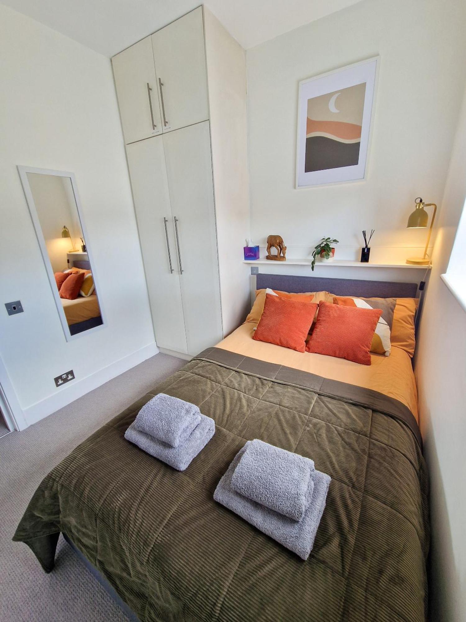 1-Bed Apartment, Close To Kensington Olympia With Free Wi-Fi & Netflix London Ngoại thất bức ảnh