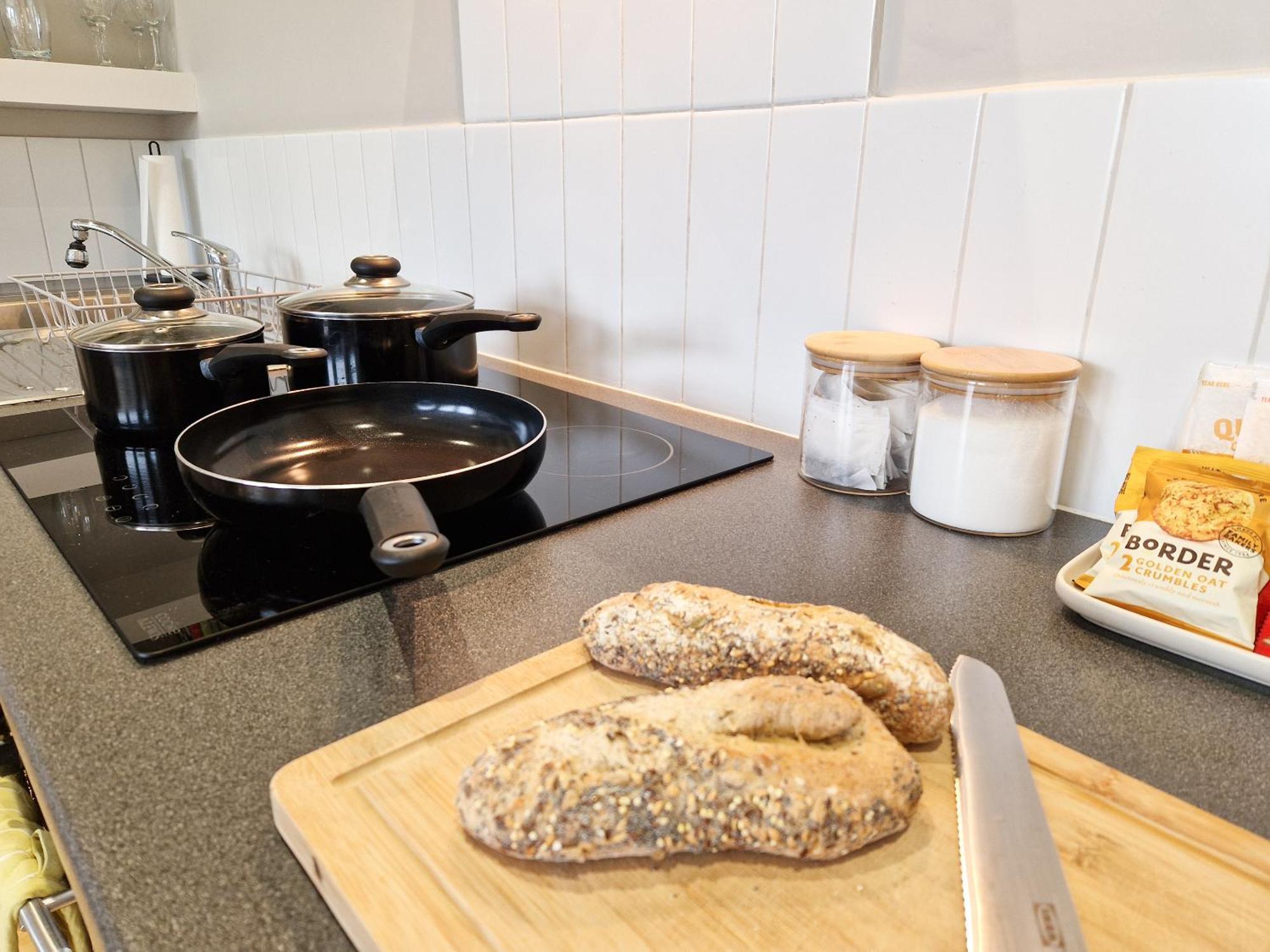 1-Bed Apartment, Close To Kensington Olympia With Free Wi-Fi & Netflix London Ngoại thất bức ảnh