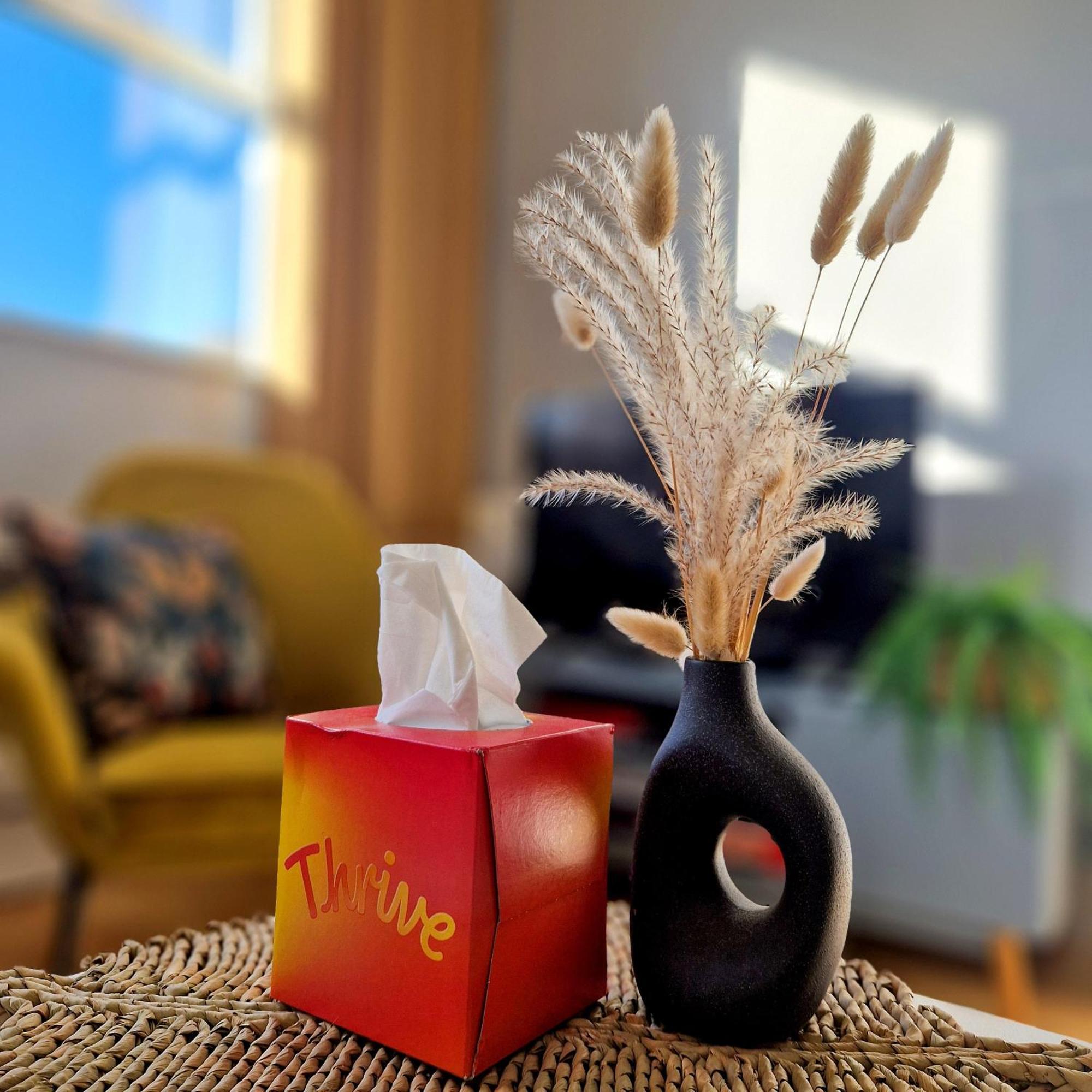 1-Bed Apartment, Close To Kensington Olympia With Free Wi-Fi & Netflix London Ngoại thất bức ảnh
